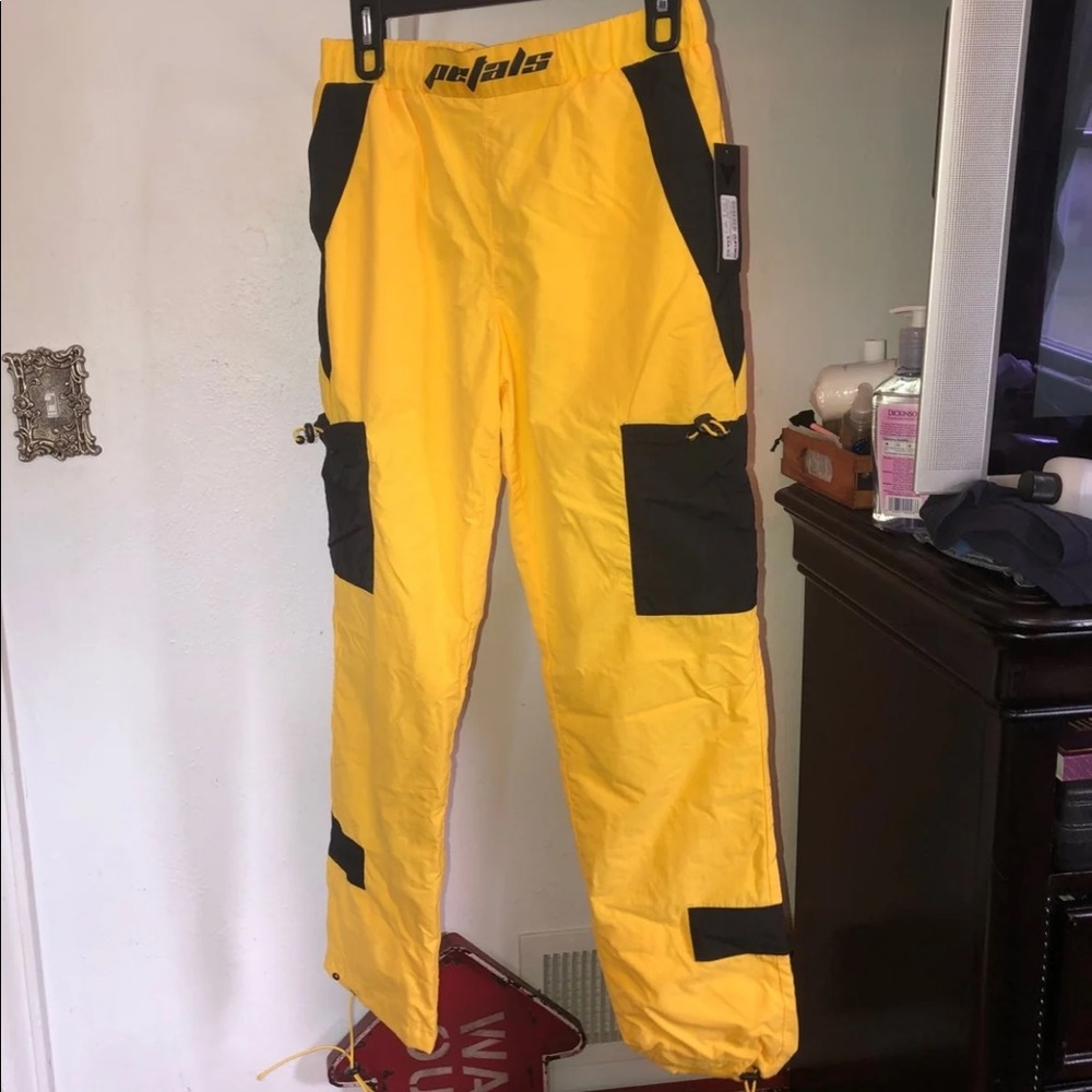 Women’s Snowboarding Pants